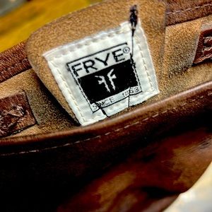 Frye Veronica Boots 10"